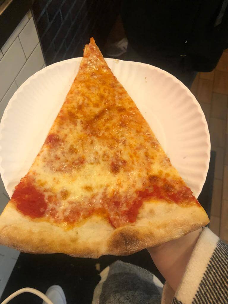 פיצה מומלצת בניו יורק Joe's Pizza Broadway